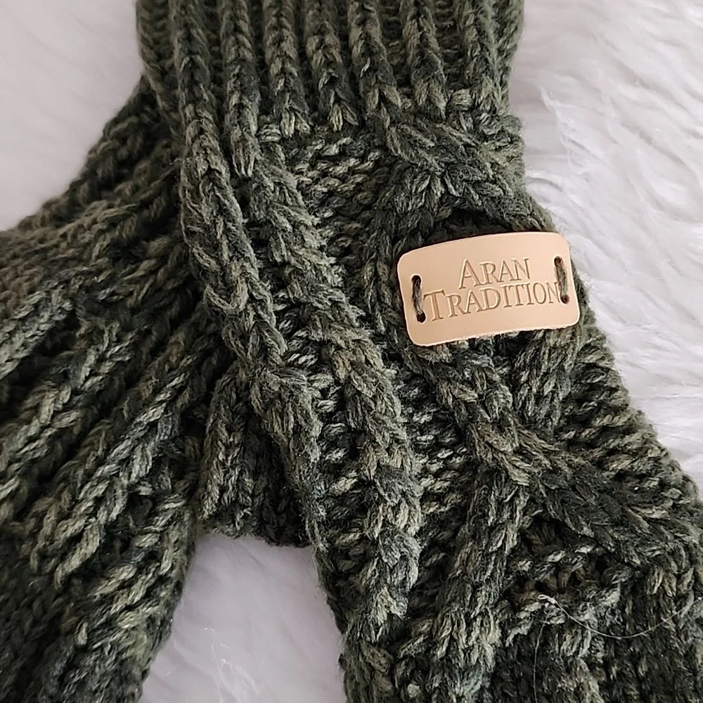 Aran Traditions Green Fingerless Gloves Brand New